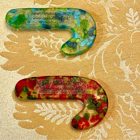 Set of two Janet Panabaker handmade glass candy canes from 2011. - Picture 3 of 4